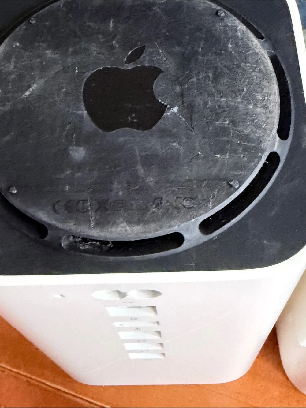 Apple AirPort Extremes and Express base stations - set of 6